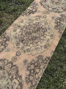 Victor 3’3”x12’9”