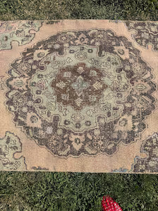 Victor 3’3”x12’9”